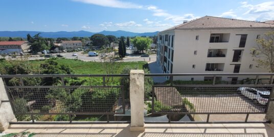 Appartement T3 80m² avec terrasse – Le Luc