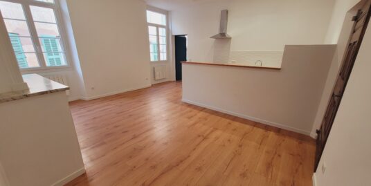 Appartement T3 56m² avec jardin partagé – Cotignac