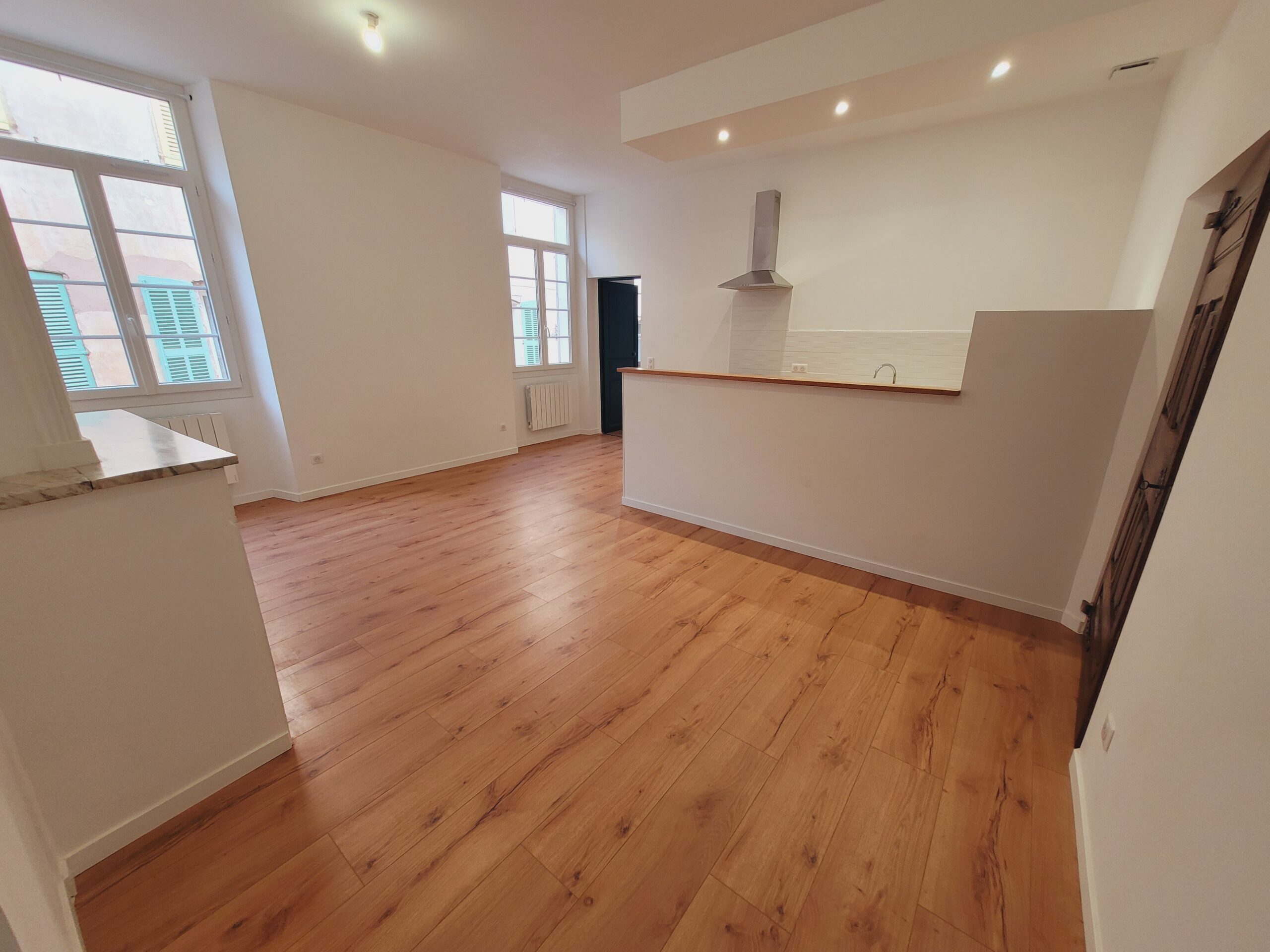 Appartement T3 56m² avec jardin partagé – Cotignac