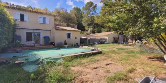 Villa mitoyenne 125m² avec jardin et garage – Le Thoronet